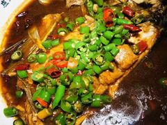 -卢大鲜鱼头捞饭(美利广场店)