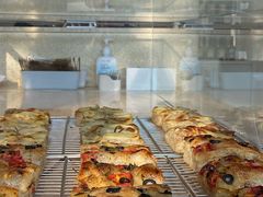 -VERIE BAKEHOUSE