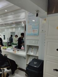 -镁连社·美联社