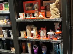 -星巴克臻选(南京金茂览秀城店)