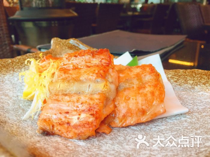 龙酒场日本料理-烤三文鱼中骨图片-深圳美食-大众点评网