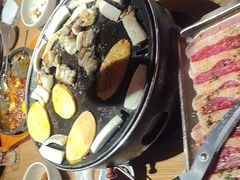 -青瓦餐厅·生鱼片·韩园烤肉(西塔店)