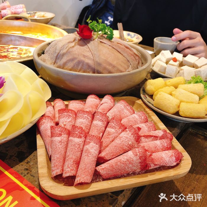 小龙坎老火锅图片