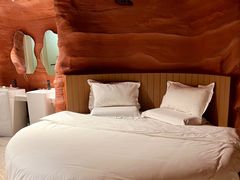 -幸栖洞穴设计酒店(成都春熙路店)