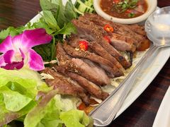 -Chom Cafe and Restaurant