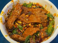 -牛华周记麻辣烫起源店