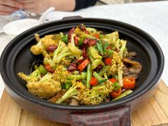 -品海楼·大连海胆锅贴馆(东港店)
