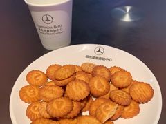 -奔驰北京极光星徽(四元桥店)