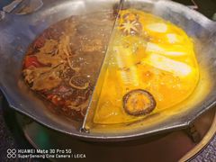 花胶鸡鸳鸯锅-湊湊火锅·茶憩(和平大悦城店)