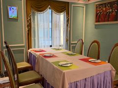 -艾尼巴億餐厅 Aini Bayi Restaurant(曲阳路店)
