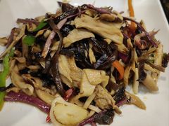 -小厨子私房菜·云南美食店