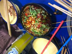 -马路边边·成都串串(翠柏路店)