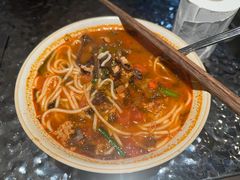 -粉八·云南米线·建水烧烤(常熟路店)