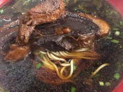 -小龙大肉面馆