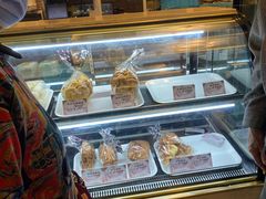面包甜点陈列柜-国际饭店·帆声西饼屋(黄河路店)