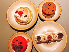 -Salon de The de Joel Robuchon(外滩18号店)