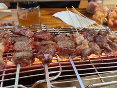 -哈尔滨小酒馆·鲜肉现穿自助烧烤(康新花园店)