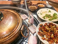 -阿山卓·野生菌火锅·纳西火塘烤肉