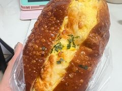 芝士烤肠面包-红跑车(朝晖店)