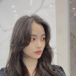 -首脑美发沙龙