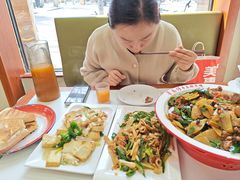 -鲁南仔·滕州炒鸡(经三路店)