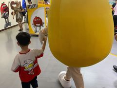 -m豆巧克力世界(上海世茂广场店)