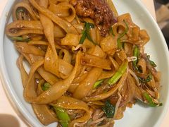 干炒牛河粉-大铁勺新津菜(东丽阳光新业广场店)
