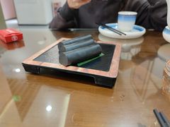 香滑黑芝麻卷-喜喜酒家·纯手工点心·粤菜