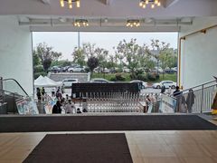 -王府井奥莱临潼小镇(临潼店)