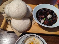 酒酿馒头红烧肉-四灶儿·2005地道杭帮菜(杭州鼓楼1店)