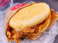 炸鸡英式早餐松饼-巴黎贝甜(五月花广场店)