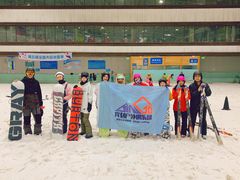 -乔波室内滑雪场