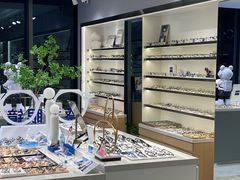 -视野联行眼镜·蔡司·尼康·豪雅·依视路(青浦宝龙店)