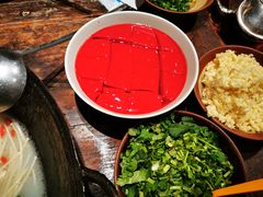 -周小明火锅(黑金冠社区店)