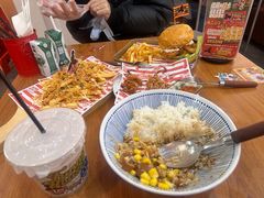-万能料理屋(钟鼓岭路店)