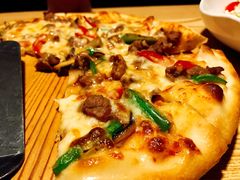 特制牛肉丁鹅肝皇后披萨-爱德堡西餐咖啡吧(北师大店)