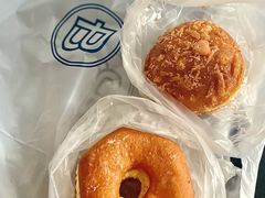 蟹味多拿-巴黎贝甜(大宁国际商业广场店)