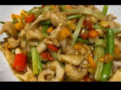 -佬麻雀·新湘菜(东方宝泰店)