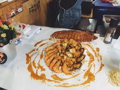 -席娜卡琳火车铁道夜市