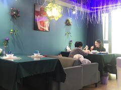 -忘忧草融合私房菜(红鼎国际店)