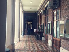 -香港大学