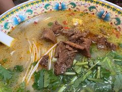 -金杨拉面王小吃面馆·牛三宝面·红烧牛肉粉
