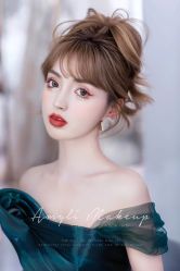 -艾米丽婚纱礼服