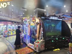 -反斗乐园π·电玩·高空拓展·蹦床(龙华天虹店)