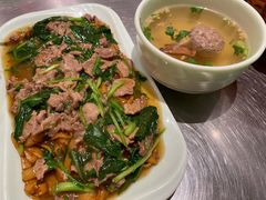 湿炒牛肉河粉-潮界(虹桥新天地店)