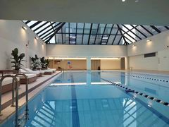 -小海豚国际游泳培训中心(浦东塘桥店)