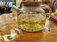 -more than meow吴止猫主题餐厅(承德 中船汇店)