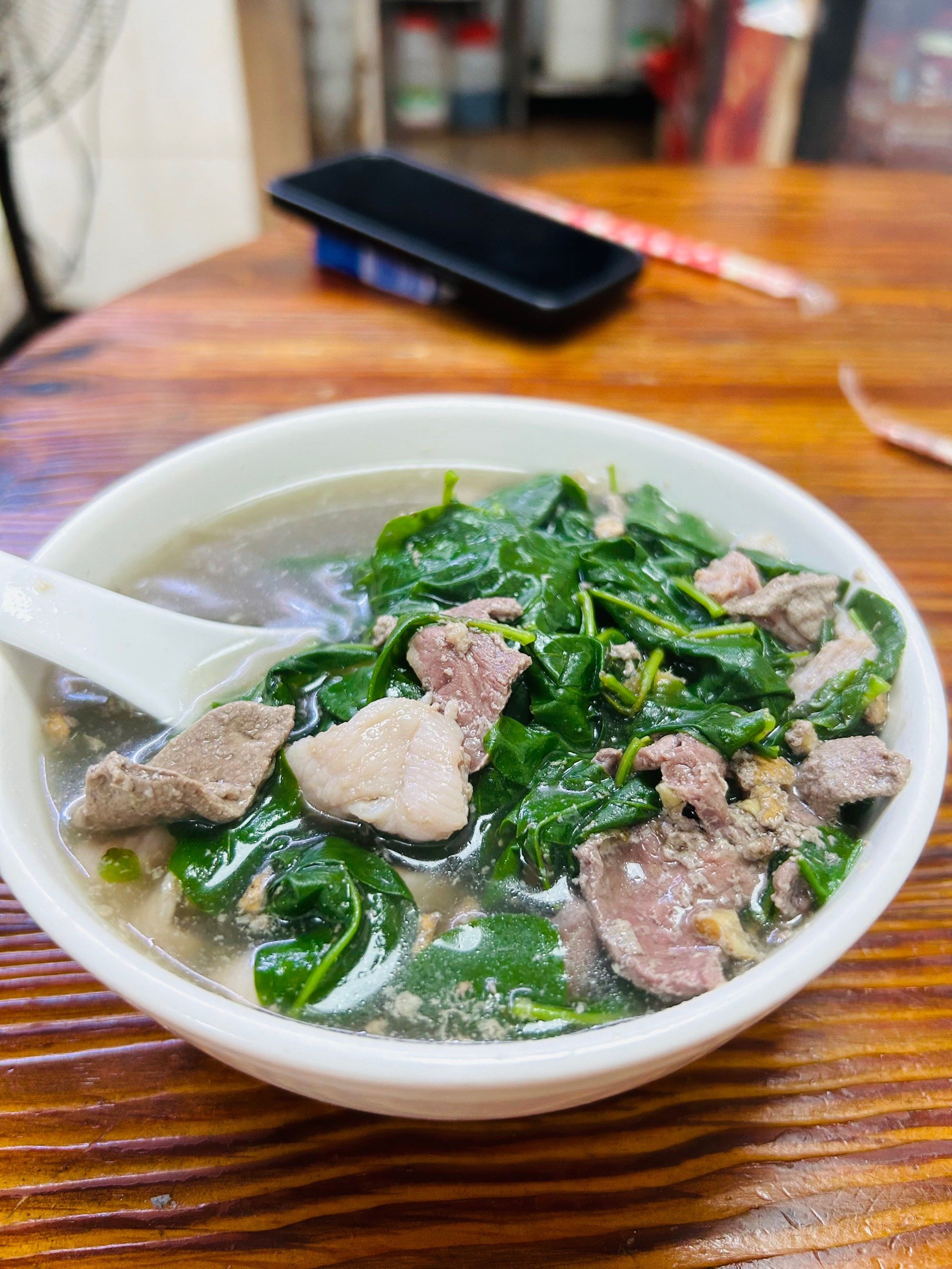 广州特色—枸杞叶猪肝汤