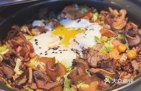 Dried Mushroom Beef Fried Rice