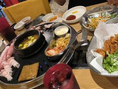-江南猪肉商会无限续吃(弘大店)